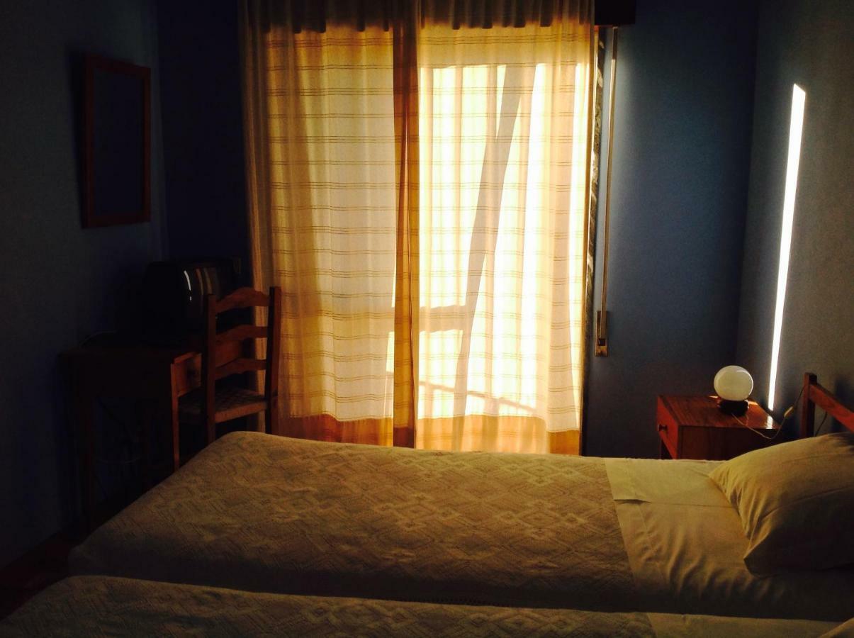 Pensao Algarve Bed & Breakfast Sao Bras de Alportel Bagian luar foto